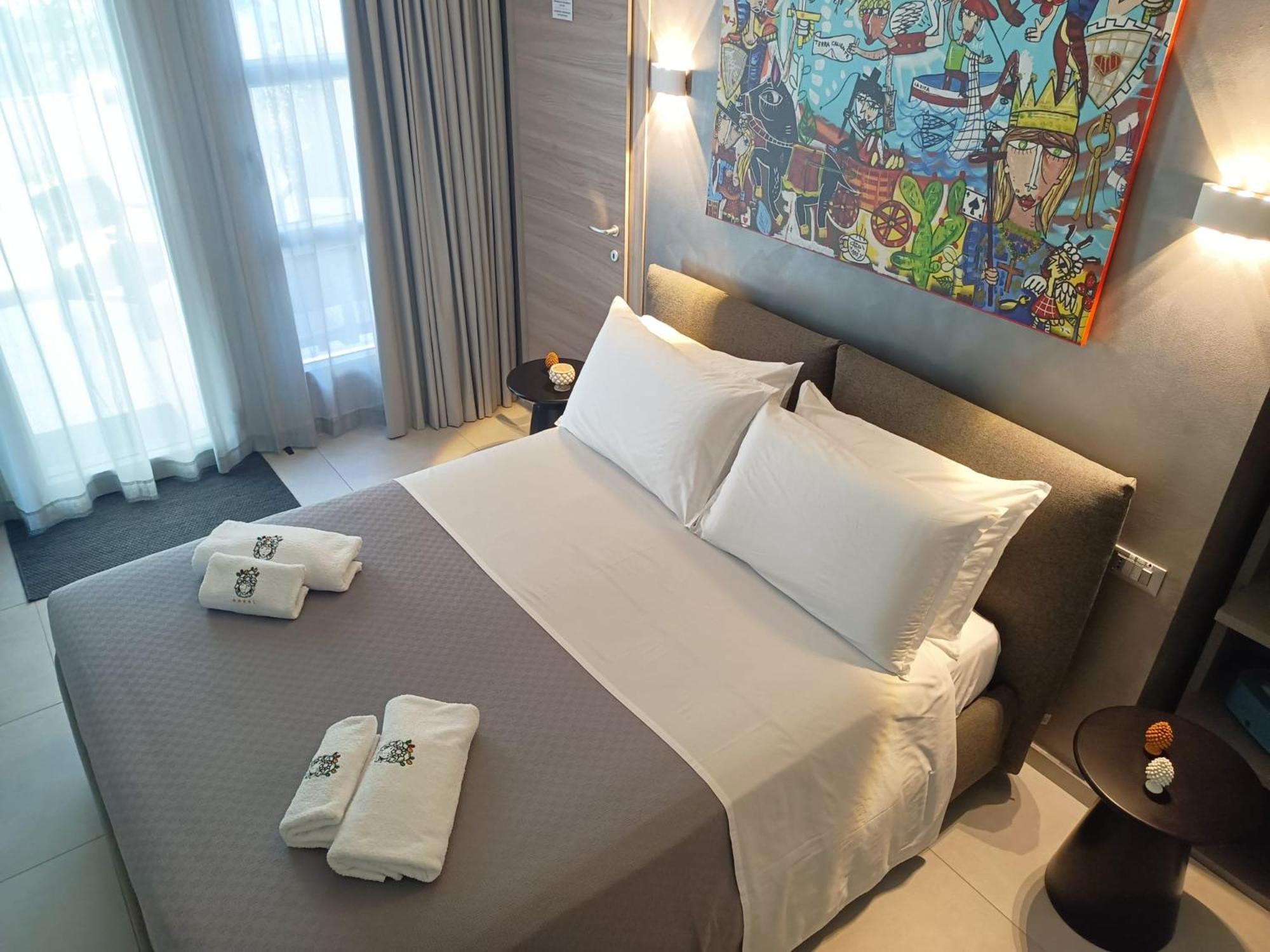 Sikelia Superior Rooms 밀라초 외부 사진